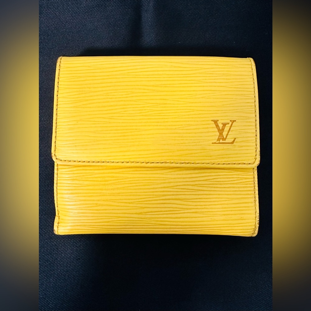 LOUIS VUITTON Epi Porte Monnaie Bier Cartes Vintage Wallet